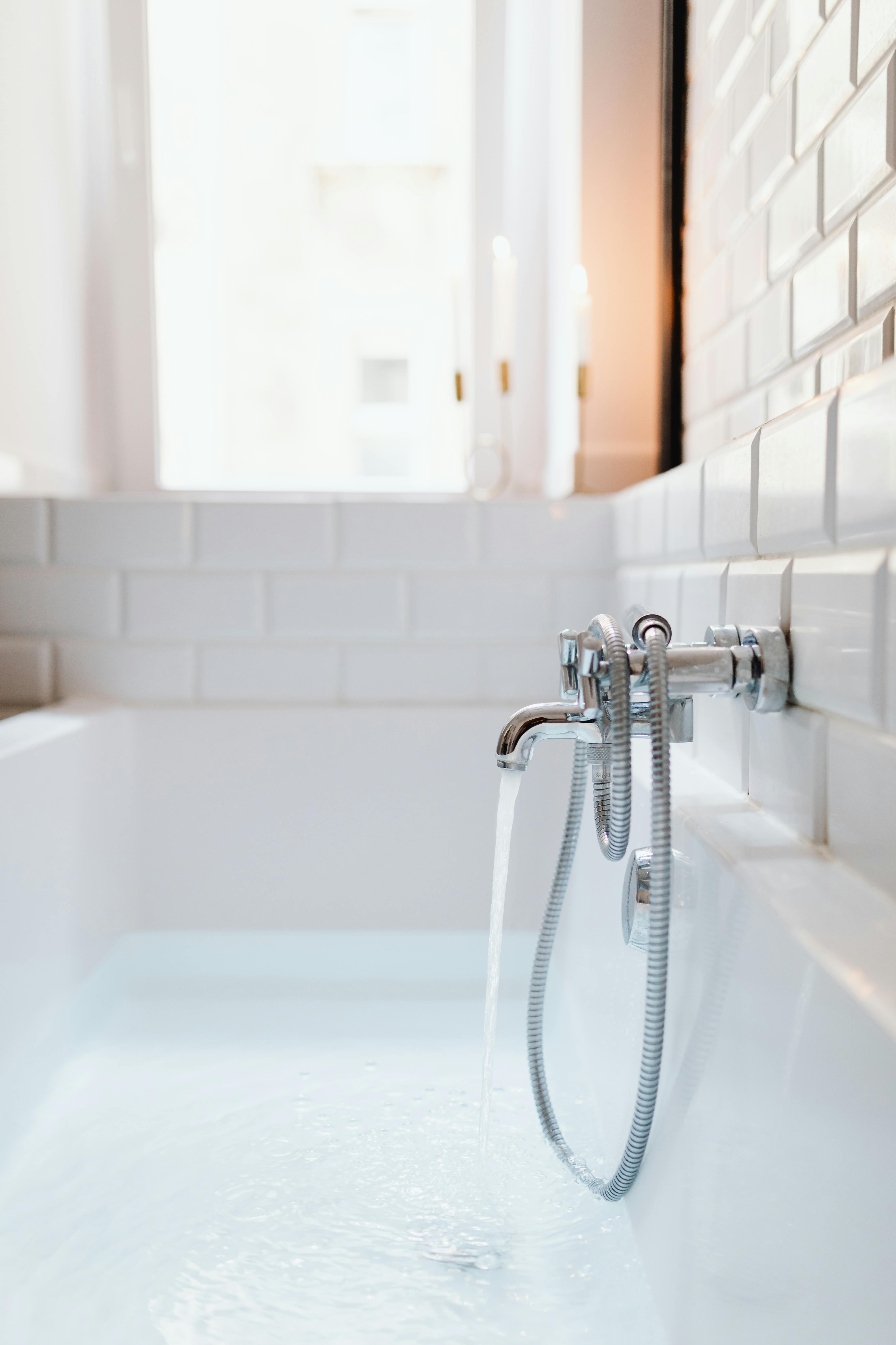 Filling bathtub with water before a hurricane